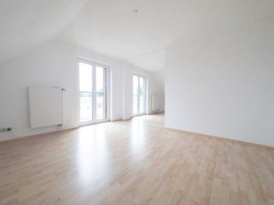 Schöne Dachgeschosswohnung mit Balkon