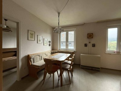 Singe- oder Pärchen Eigentumswohnung mit Garage