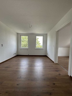 Kernsanierte 3 Zimmer-Wohnung