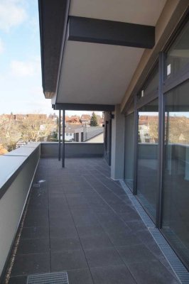 NEUBAU ERSTBEZUG -  Helle Penthouse-Wohnung 3 ZKB, 3 Terrassen W6