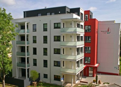 Exklusive 3-Raum-Wohnung mit großem Balkon und moderner Einbauküche