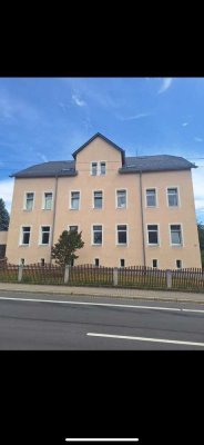 Perfekt für Singles und Paare - Frisch renovierte Wohnung in bester Lage in Rabenstein zu vermieten!