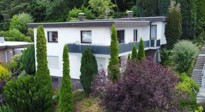 35444 Biebertal-Fellingshausen

Wohnhaus mit Einliegerwohnung und außergewöhnlichem Fernblick