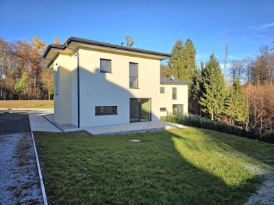 NEUBAU Ziegelmassivhaus in idyllischer Lage!