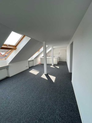 Exklusive DG-Wohnung mit gehobener Innenausstattung in Egelsbach