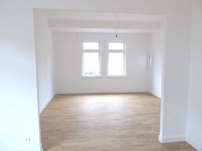 Hochwertig sanierte Altbau-Wohnung in Oberkassel Rheinnähe!