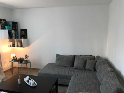 Frisch renovierte 2,5-Zimmer-Wohnung in Top-Lage – Zentral, Hell, Einziehen & Wohlfühlen!