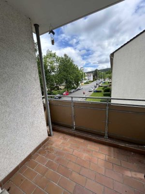 Gepflegte 2-Zimmer-Wohnung (WG-geeignet) in direkter Uni-Nähe mit Balkon und EBK in Hildesheim