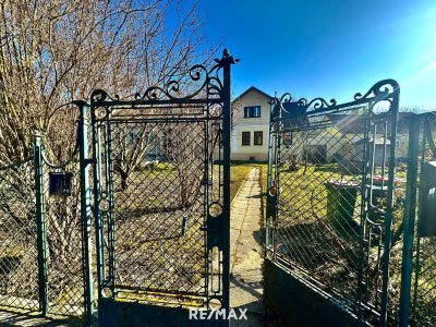 Charmantes Wohnhaus mit Potenzial: Ihre Sanierungschance in ruhiger Lage!