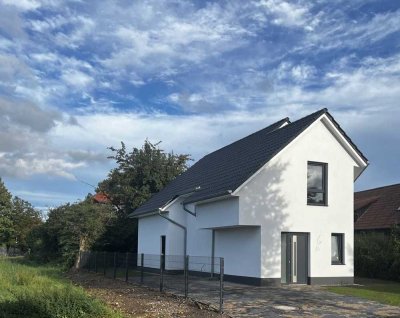Exklusives Einfamilienhaus mit 4 Zimmer Neubau in Brasinghausen OT Langreder