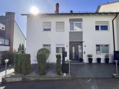 Modernisiertes Zweifamilienhaus mit 8 Zimmern und komplett ausgebauten Dachgeschoss am Stumpenhof