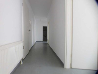 Helle Dachgeschosswohnung in Waldnähe