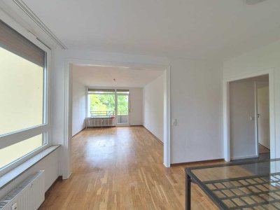 Helle 2,5-Zimmerwohnung mit großer Loggia