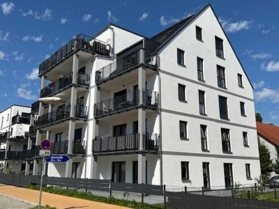 Moderne 3-Raum Wohnung mit Balkon und Fahrstuhl in der Hafenstraße -313-