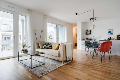 Ihr Penthouse - bezugsfertig! 4-Zimmer mit traumhaft großer Terrasse und zusätzlichem Balkon