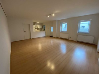 Stilvolle, gepflegte 2-Zimmer-Terrassenwohnung in Düsseldorf