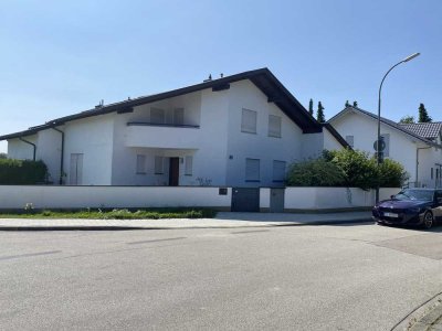 Von privat schöne geräumige Doppelhaushälfte BJ 1985 mit gehobener Ausstattung in Ingolstadt Kothau