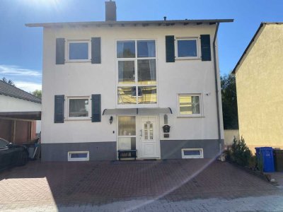 Schönes Einfamilienhaus mit 2 Ferienwohnungen in Hornbach