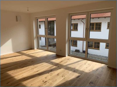 Helle, barrierefreie 3-Zimmer-Wohnung mit Balkon in Taufkirchen