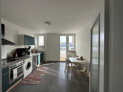 2,5-Zimmer-Wohnung mit gehobener Innenausstattung mit Einbauküche in Pforzheim