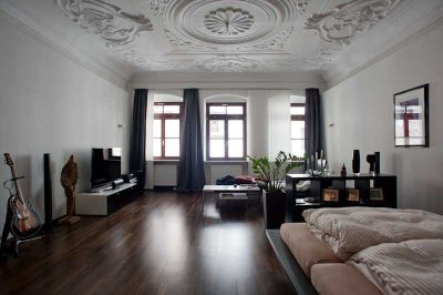 Wohnen im Ballsaal