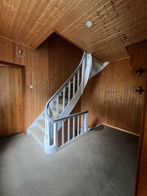 4 Familienhaus * 2100 Kaltmiete Monat*Garten*Privat*Ruhig*