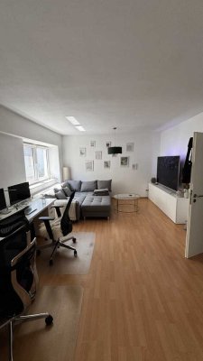 Ansprechende 2-Zimmer-Hochparterre-Wohnung in Hösbach