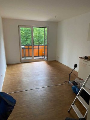 2-Raum-Wohnung mit EBK + Balkon