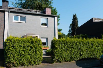 Schönes Reihenendhaus mit großem Garten im Duisburger Süden am Rande der Sechs-Seen-Platte