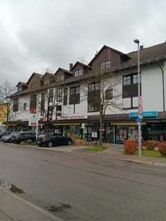 Möblierte helle 2-Zimmer DG- Wohnung im 3. OG mit Aufzug in Fürstenfeldbruck - alles in der Nähe