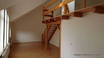 Wunderschöne Dachgeschoss-Maisonettewohnung mit Balkon zu vermieten