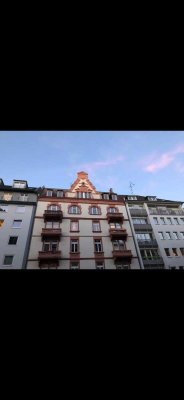 Charmante teilmöblierte 1-Zimmer-Souterrain-Wohnung (26 m²) in zentraler Lage in der Altstadt Mainz