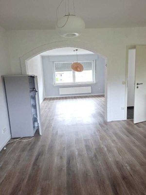 " Nur online Anfragen"3-Zimmer-Wohnung in Materborn mit zusätzlich zwei Hobbyräumen im Dachgeschoss.