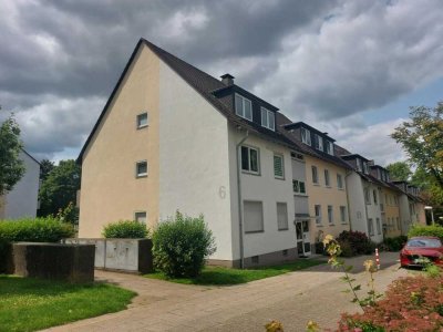 ** 3,5 Zimmer Dachgeschoss-Wohnung in ruhiger Wohnlage **