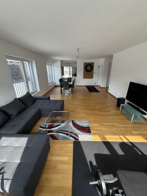 Moderne drei Zimmer Wohnung