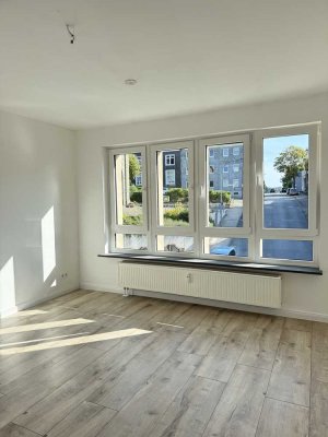 Frisch sanierte, lichtdurchflutete 3-Zimmer-Wohnung mit Balkon& Stellplätzen in Wuppertal-Ronsdorf