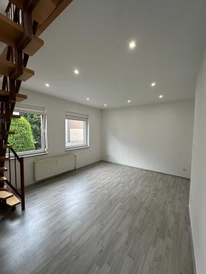 Erstbezug nach Sanierung – Heller Loft mit Galerie mitten in Wesel