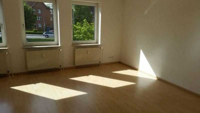 Attraktive, helle 2-Zimmer Wohnung in zentraler Lage von Itzehoe-Wellenkamp