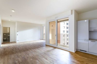 große Familienwohnung mit EBK und Balkon