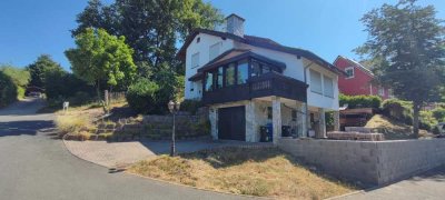 Modernes Architektenhaus für Paare und kleine Familien in attraktiver Feldrandlage