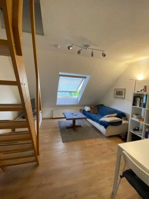 Single-Studentenwohnung auf 2 Etagen im Dachgeschoss