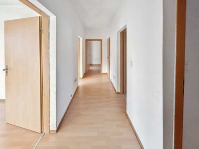 Schöne 4-Zimmer-Wohnung im 4.Obergeschoss in attraktiver Lage von Nürnberg