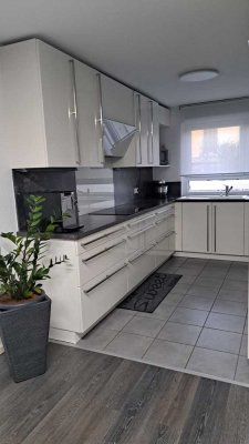 PRIVATVERKAUF Gepflegtes RMH in sehr guter Lage BITTE KEINE MAKLERANFRAGEN