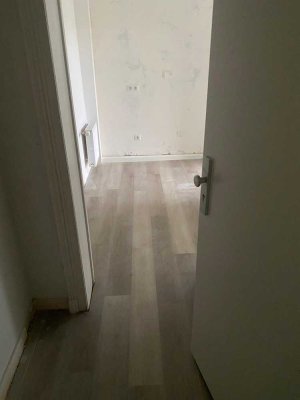 Ansprechende und modernisierte 2-Zimmer-DG-Wohnung mit Balkon in Dortmund