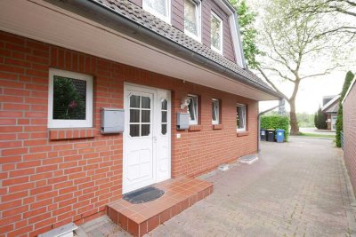 Prisdorf - 2-Familienhaus wie Doppelhaushälften mit Vollkeller und ausgebautem Spitzboden
