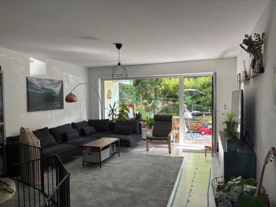 4-Zimmer-EG-Wohnung mit Terrasse/Garten, Balkon, Kaminofen in Niedernhausen