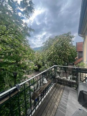 Mitten im Zentrum wohnen mit großer Terrasse!