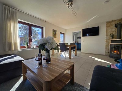 Traumhaus zu Weihnachten! DHH mit großer Garage und Garten in Deißlingen-Lauffen zu verkaufen