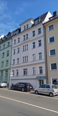 Sanierte 3 Zimmer Maisonette Wohnung mit EBK und tollen Ausblick in der Neundorfer Vorstadt!