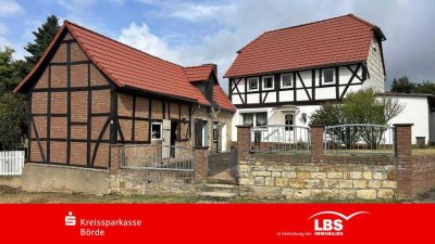 Haus mit Nebengebäuden und Garten!